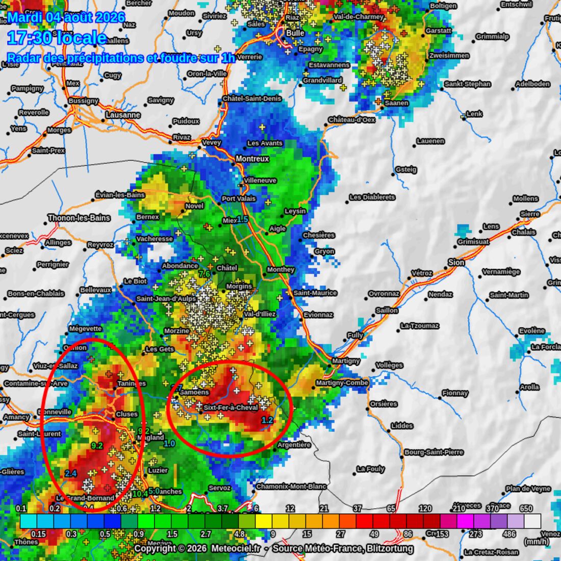 Capture radar de 17h30 montrant deux cellules actives simultanément, l'une sur le Grand-Bornand, l'autre sur Sixt-Fer-à-Cheval